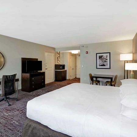 Doubletree By Hilton Chicago Midway Airport, Il Hotel Bedford Park Екстериор снимка