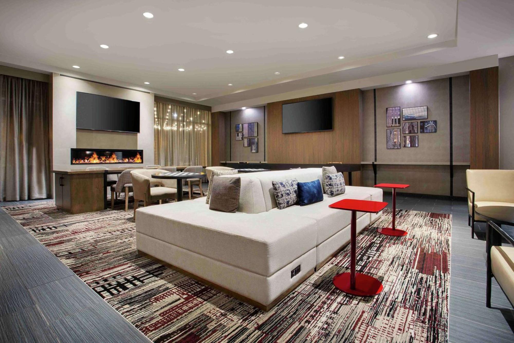 Doubletree By Hilton Chicago Midway Airport, Il Hotel Bedford Park Екстериор снимка