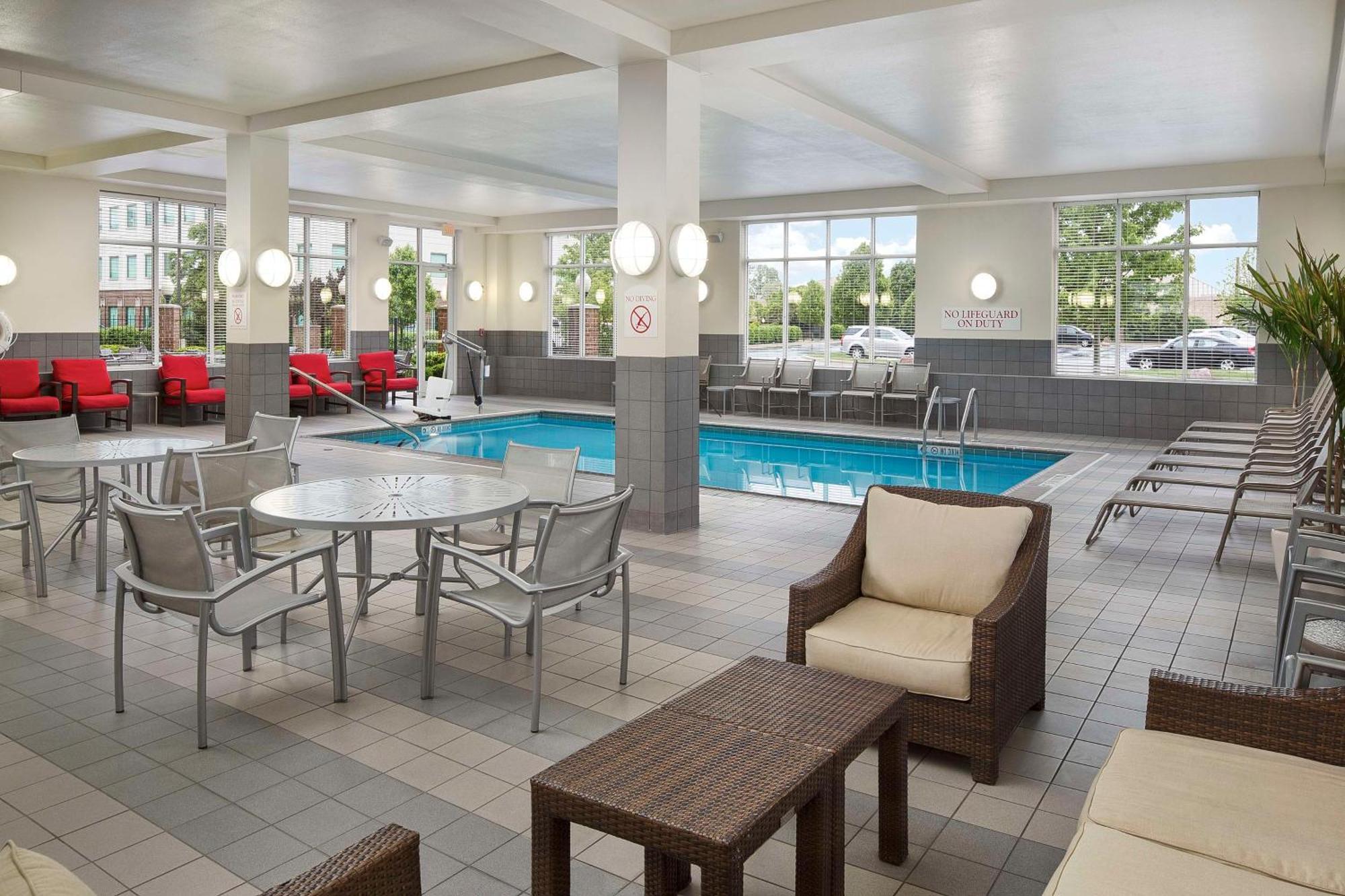 Doubletree By Hilton Chicago Midway Airport, Il Hotel Bedford Park Екстериор снимка