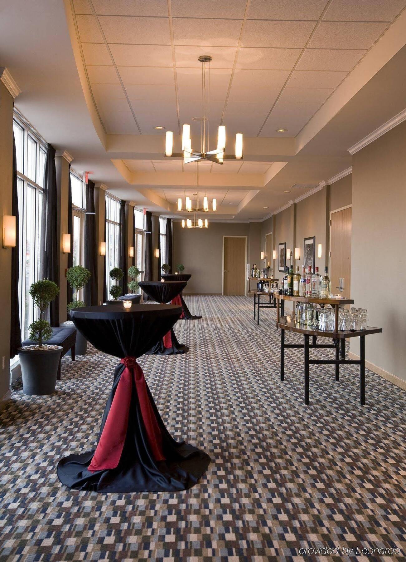 Doubletree By Hilton Chicago Midway Airport, Il Hotel Bedford Park Екстериор снимка